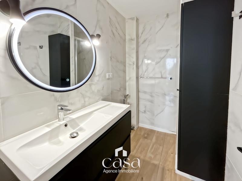 Appartement - 65 m² - 3 pièces