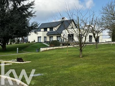 Demeure - 510 m² - 13 pièces