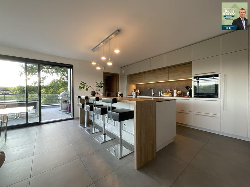 Appartement - 149 m² - 6 pièces