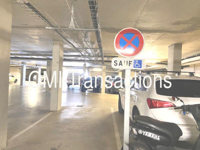 Appartement - 82 m² - 4 pièces