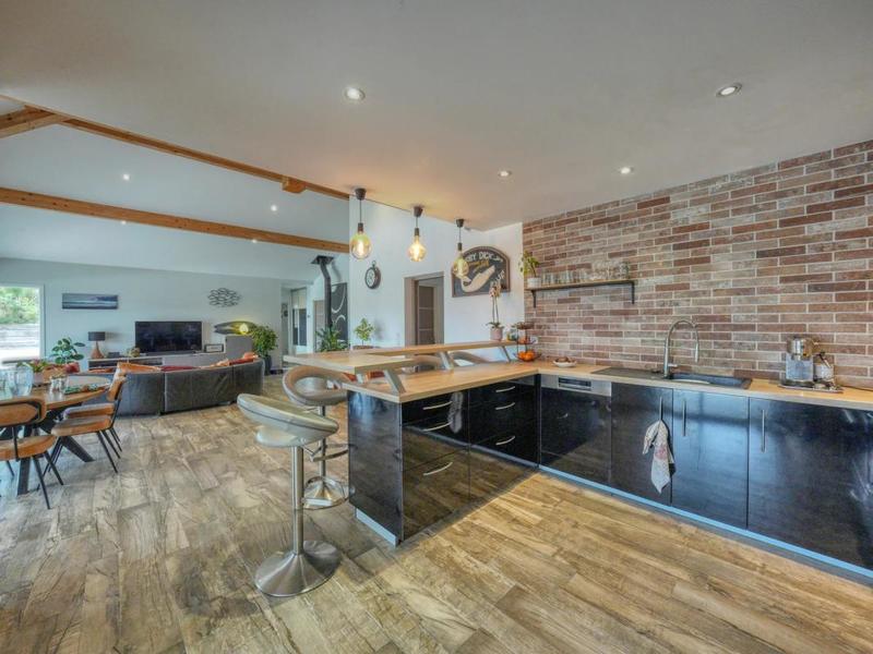 Maison - 146 m² - 5 pièces