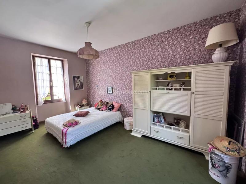 Maison - 185 m² - 7 pièces