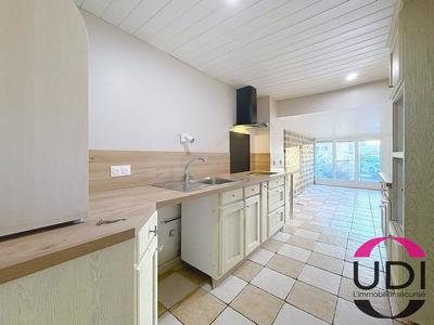 Maison - 84 m² - 4 pièces