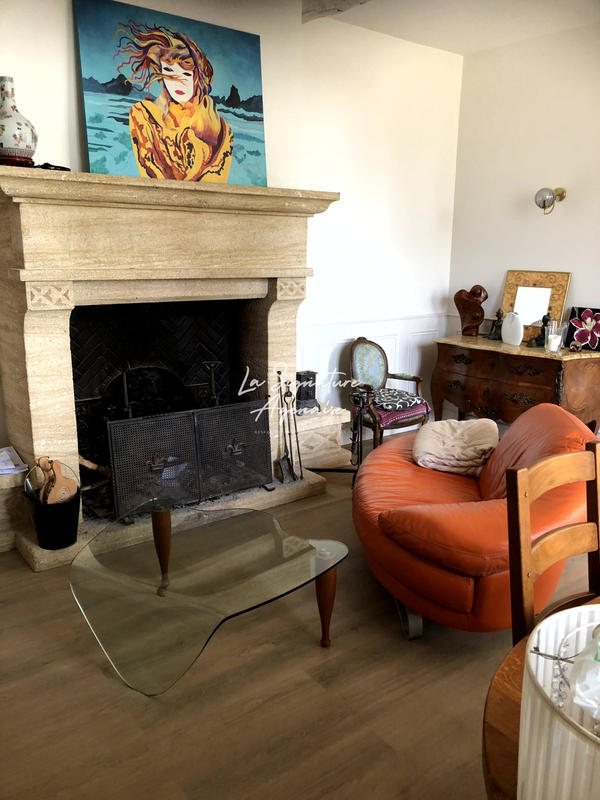 Propriété - 300 m² - 8 pièces