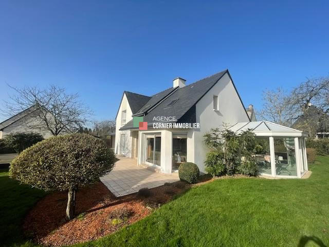 Maison - 88 m² - 6 pièces