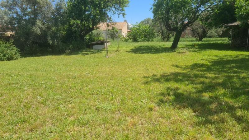 Terrain constructible - 528 m²