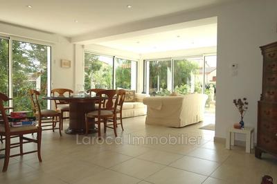 Villa - 162 m² - 4 pièces