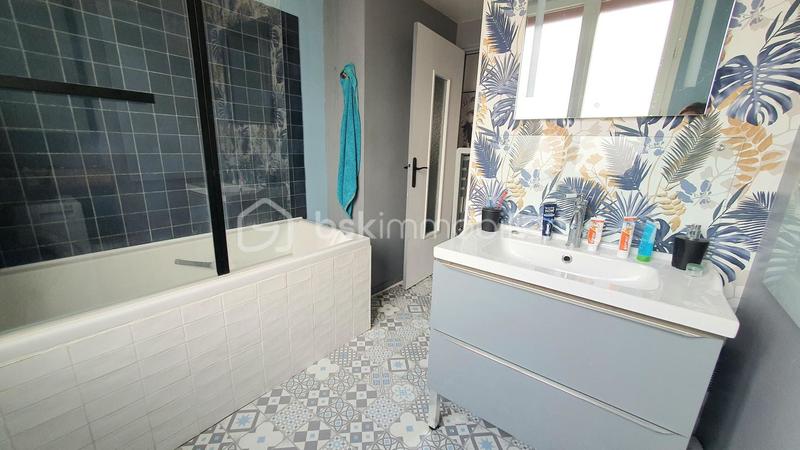 Appartement - 82 m² - 3 pièces