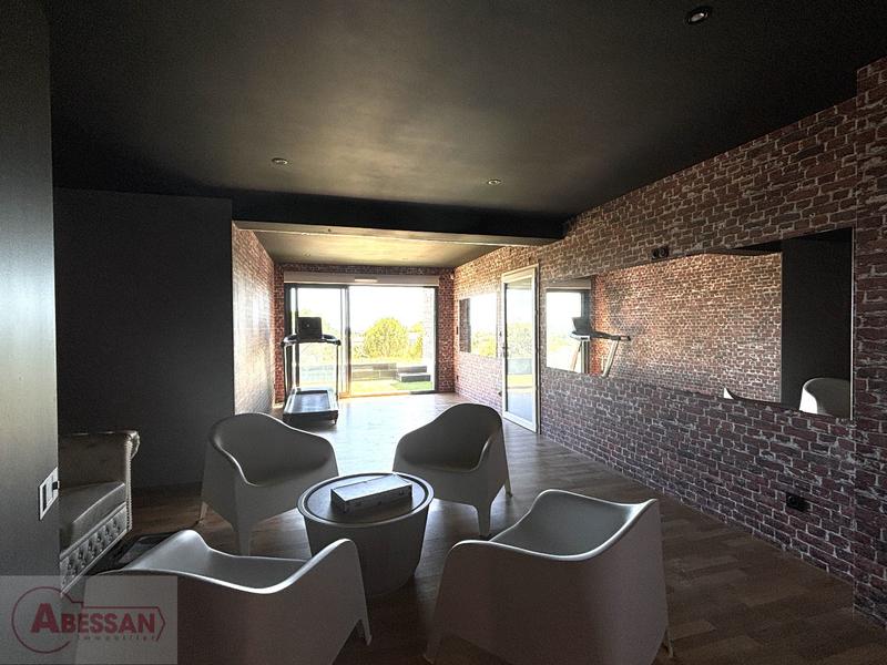 Maison contemporaine - 220 m² - 6 pièces