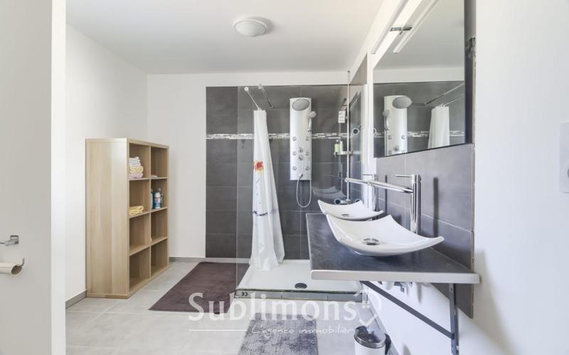 Maison - 102 m² - 5 pièces