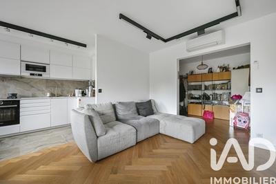 Appartement - 100 m² - 4 pièces
