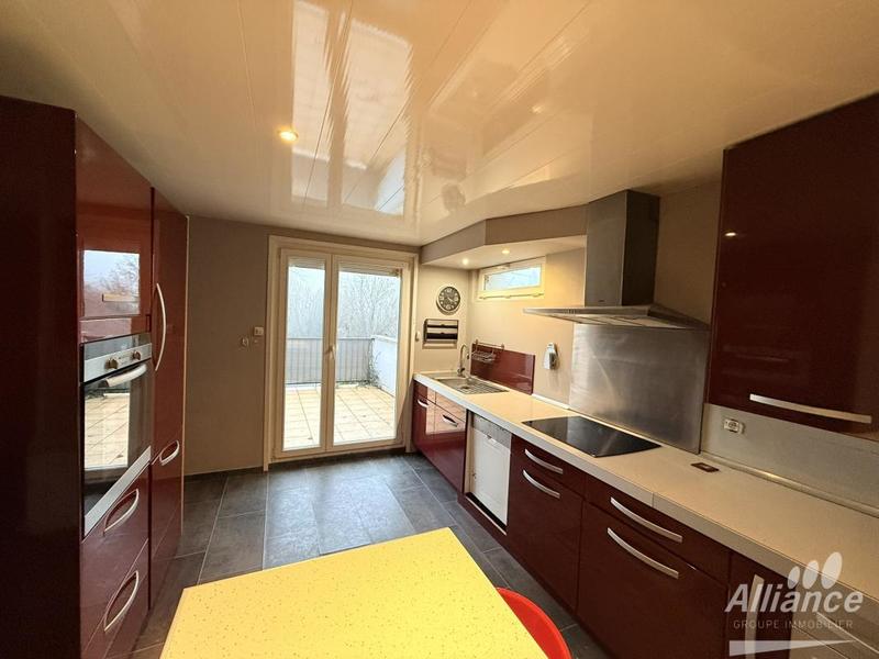 Maison - 120 m² - 6 pièces