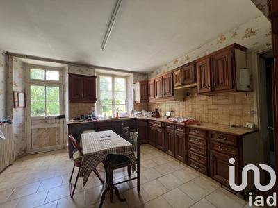 Maison - 183 m² - 7 pièces