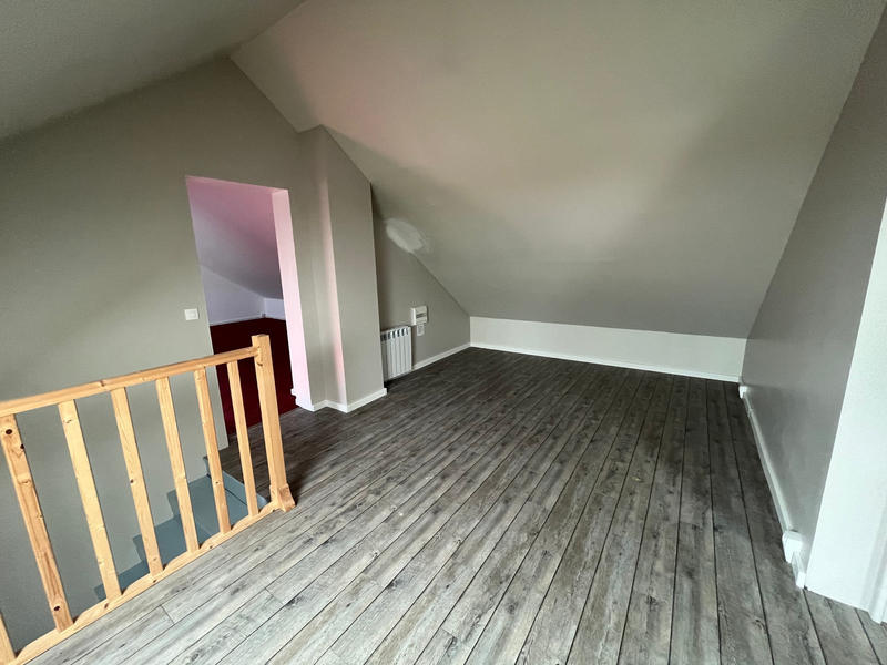 Maison - 185 m² - 8 pièces