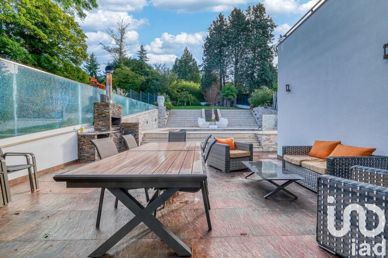 Maison de maîtres - 205 m² - 7 pièces