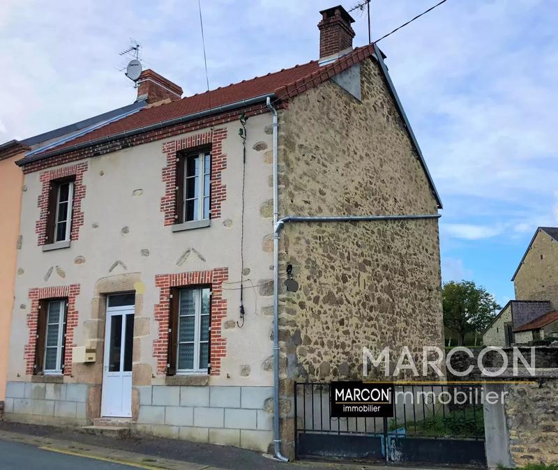 Maison de village - 85 m² - 6 pièces