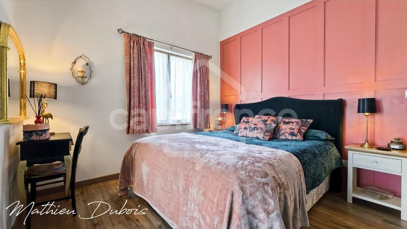 Maison - 167 m² - 8 pièces