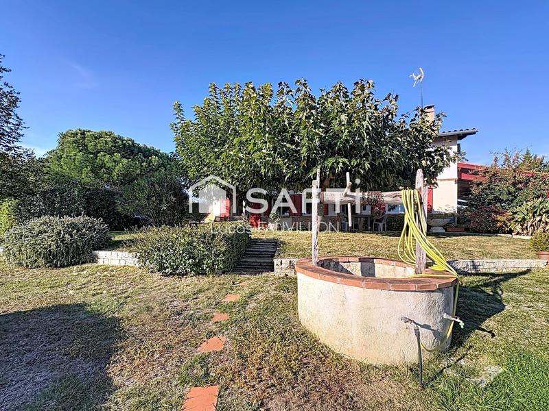 Maison - 294 m² - 10 pièces