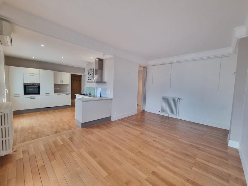 Appartement - 80 m² - 3 pièces