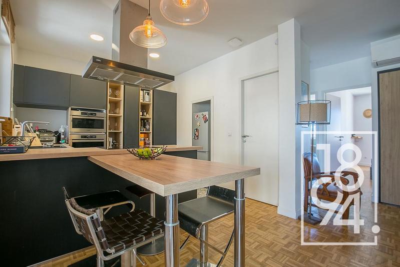 Appartement - 77 m² - 3 pièces