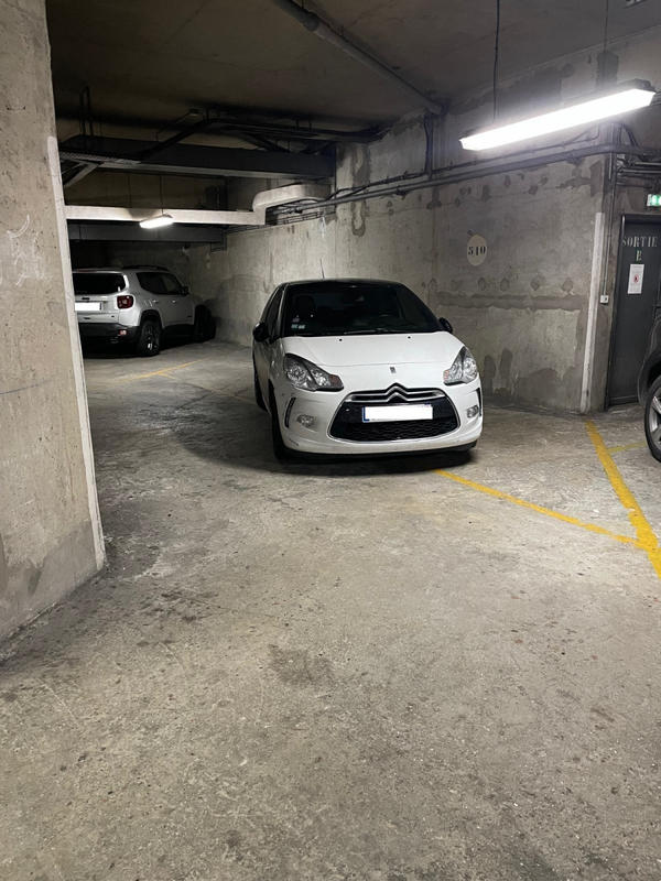 Parking / Garage - 40 m²