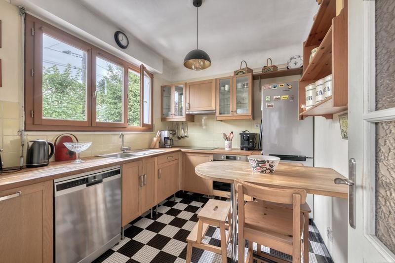 Maison - 98 m² - 4 pièces