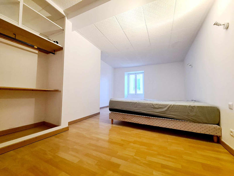 Maison - 280 m² - 10 pièces