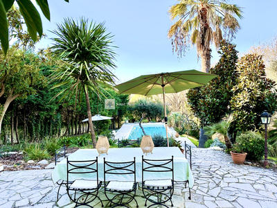 Maison - 177 m² - 6 pièces