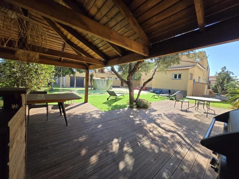 Mas - 536 m² - 16 pièces