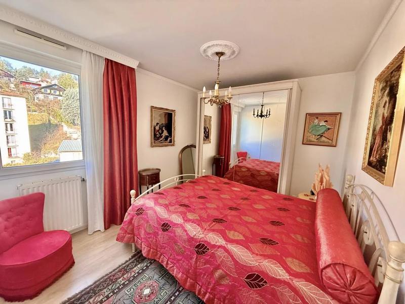 Appartement - 90 m² - 4 pièces