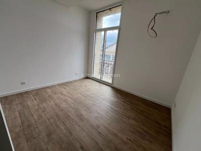 Appartement - 111 m² - 4 pièces