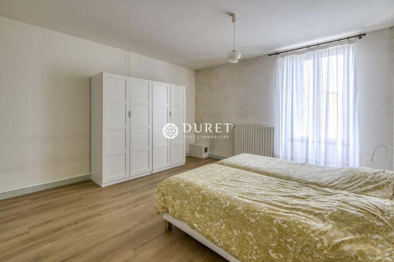 Maison - 171 m² - 7 pièces