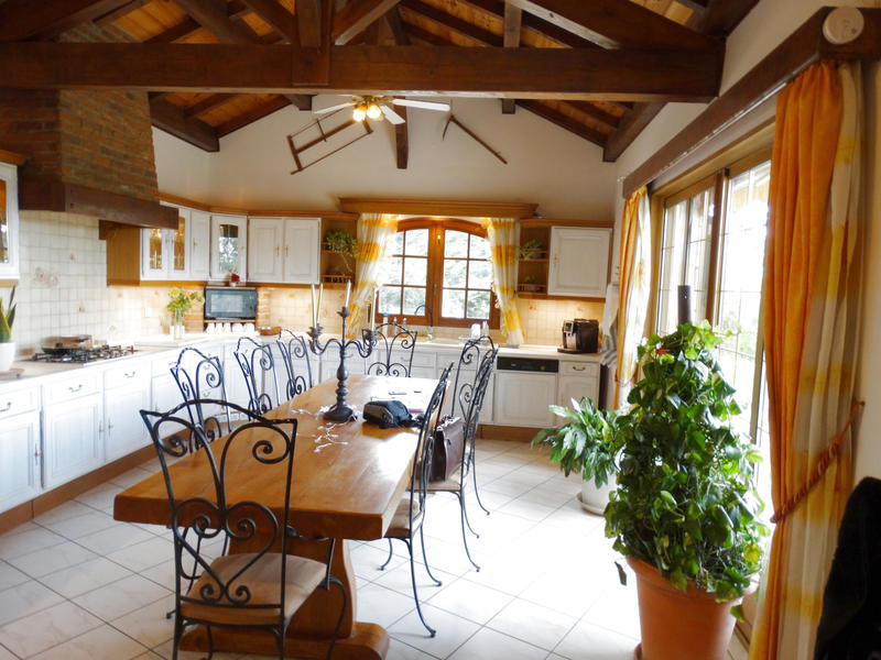 Maison - 200 m² - 6 pièces