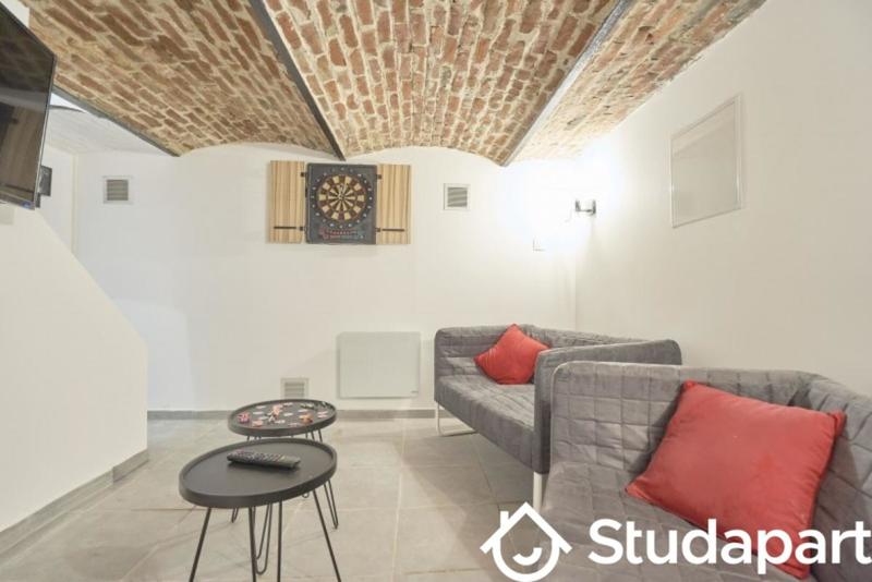 Chambre - 10 m² - 1 pièce