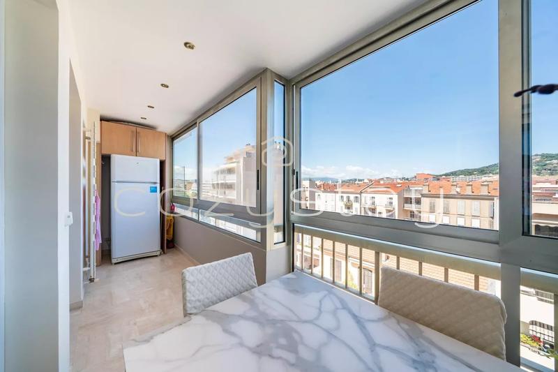 Appartement - 180 m² - 6 pièces