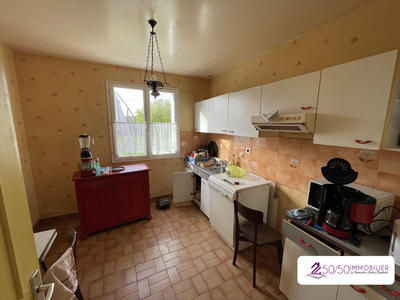 Maison - 93 m² - 5 pièces