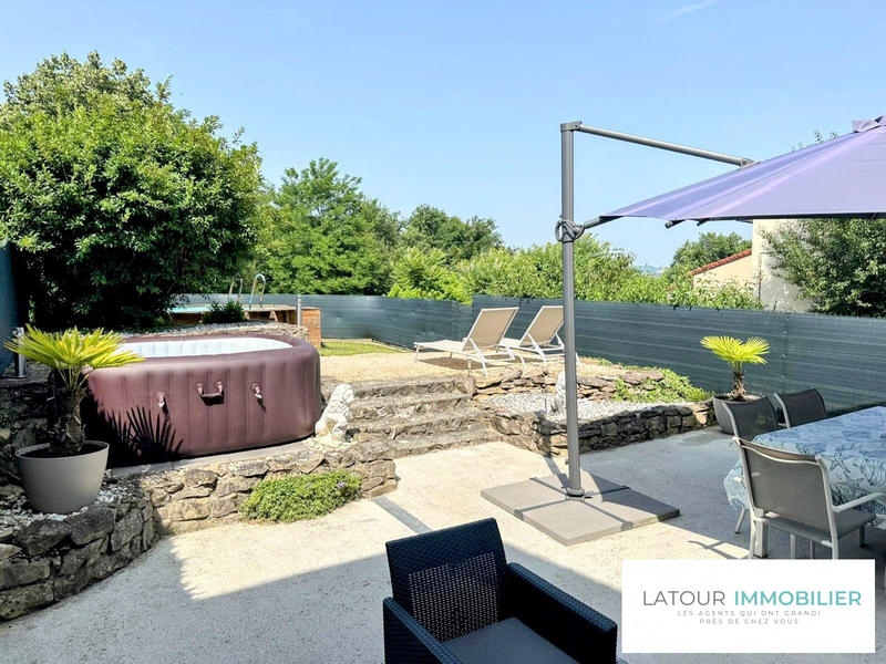 Maison - 90 m² - 4 pièces