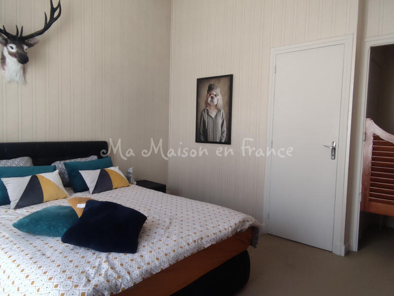 Maison - 585 m² - 12 pièces