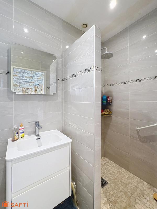 Maison - 176 m² - 8 pièces