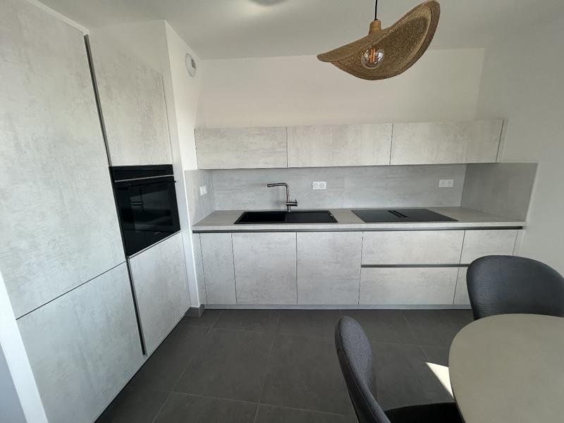 Appartement sur toit - 80 m² - 4 pièces