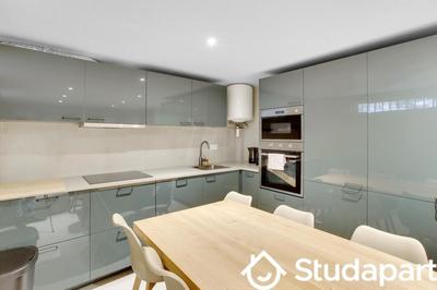 Chambre - 11 m² - 1 pièce