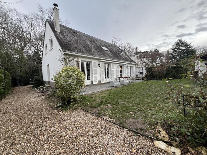 Maison traditionnelle - 150 m² - 7 pièces