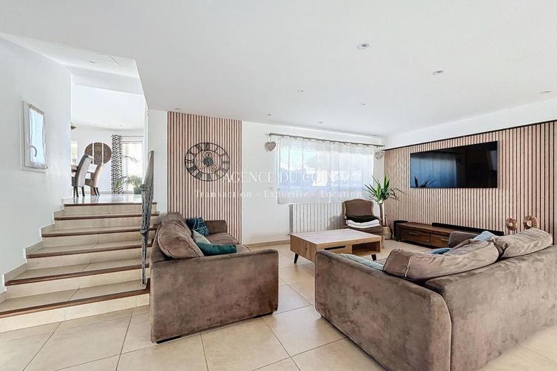 Villa - 200 m² - 8 pièces