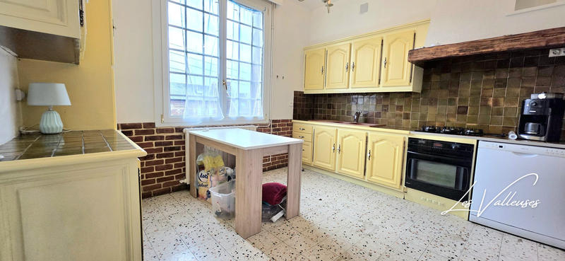 Maison - 85 m² - 5 pièces