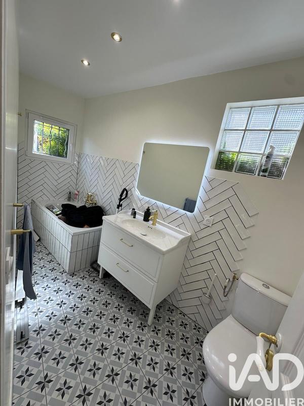 Maison - 100 m² - 5 pièces