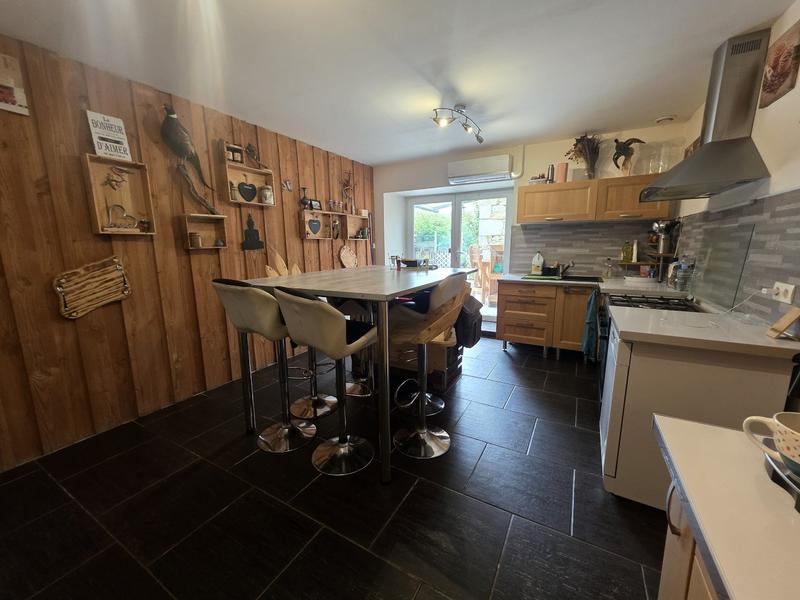 Maison - 150 m² - 6 pièces