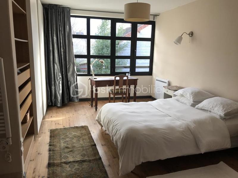 Propriété - 473 m² - 14 pièces