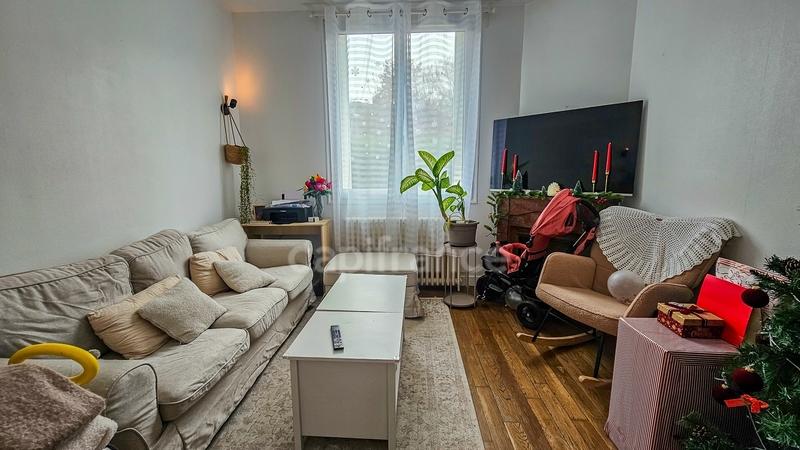 Maison - 92 m² - 5 pièces