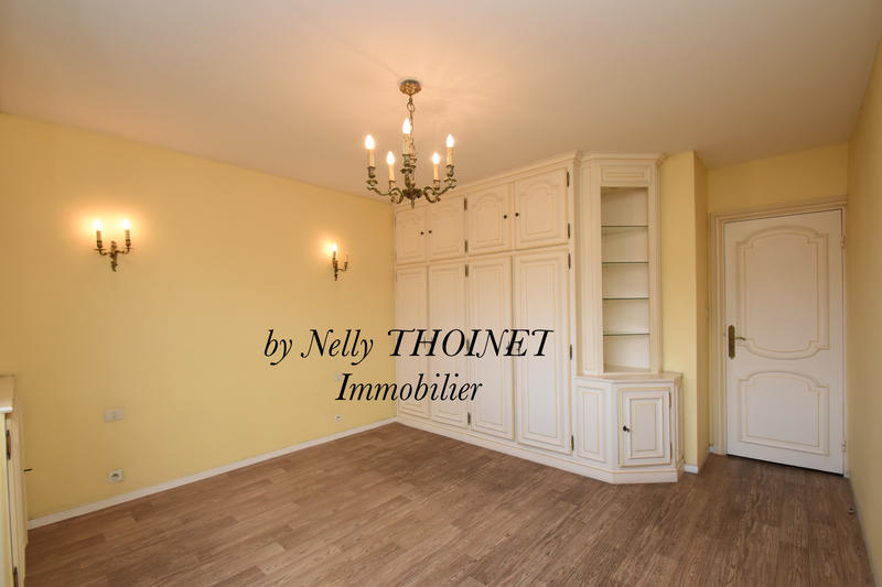 Appartement - 115 m² - 6 pièces