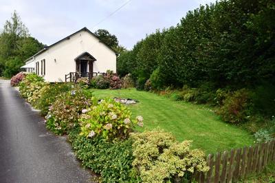 Maison - 111 m² - 8 pièces